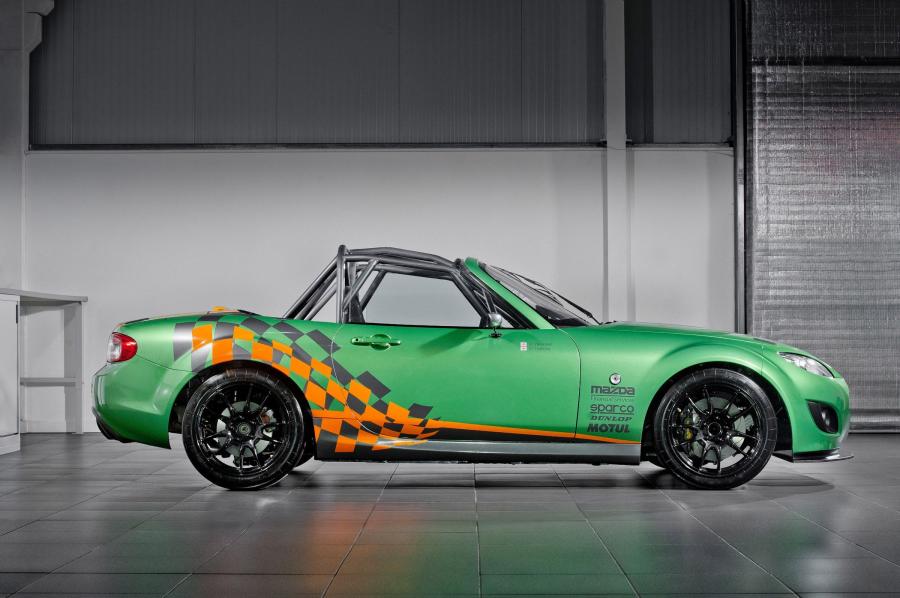  Mazda MX-5 GT Race Car 2011 года  (фото 6 из 27)